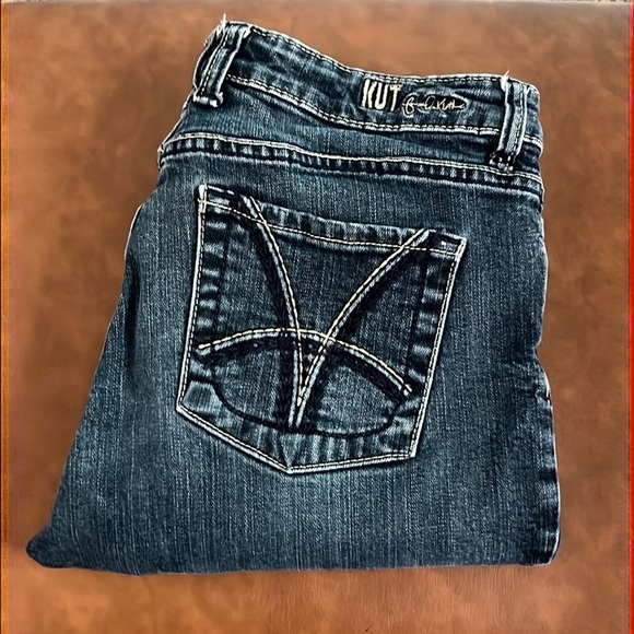 Kut From The Kloth Mid Rise Size 6 - Picture 6 of 16